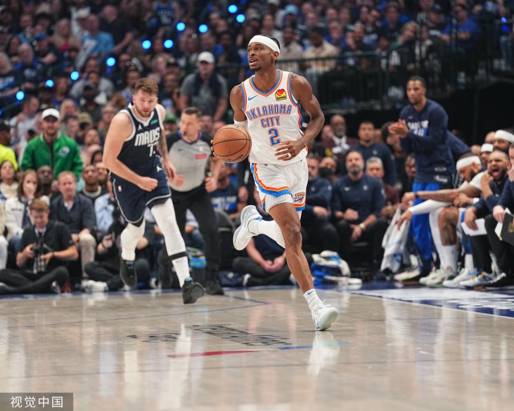 和更坚决的 和更坚决的