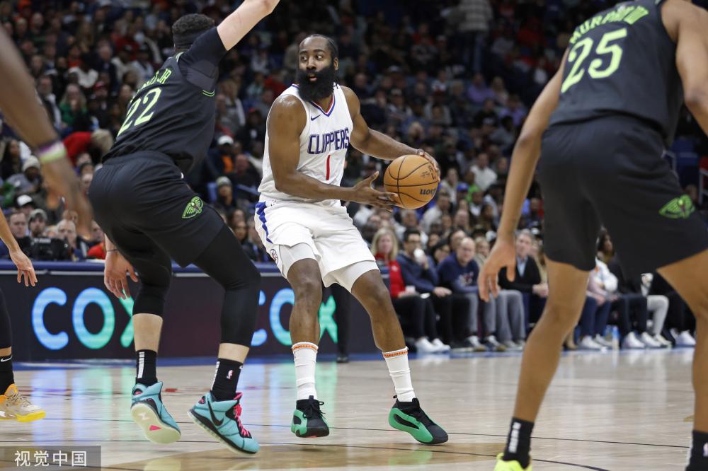 在赛季间隙 在赛季间隙