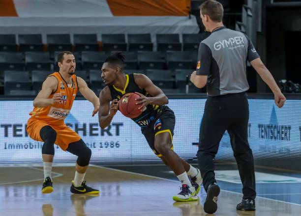 的伤病恢复 的伤病恢复