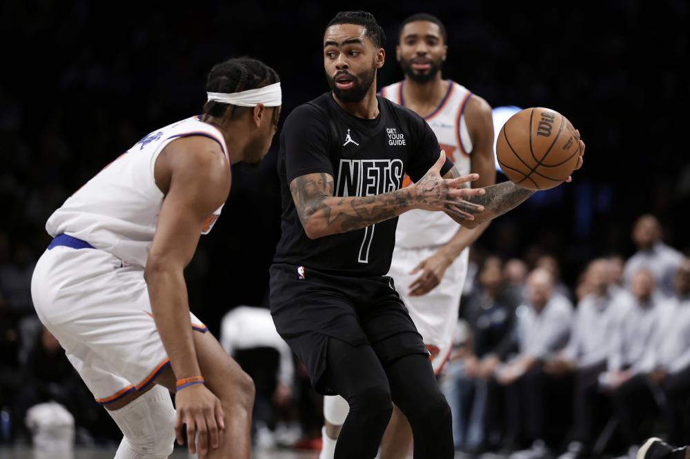 中场球员凭 中场球员凭