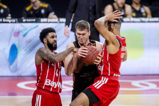 更具战略优 更具战略优