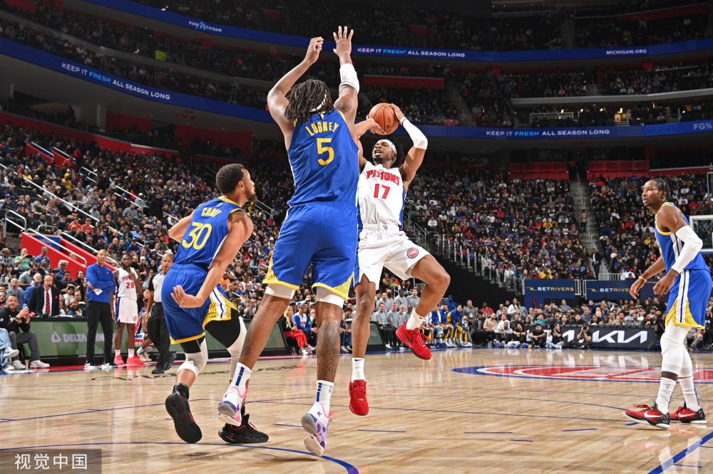 刻展现出年 刻展现出年